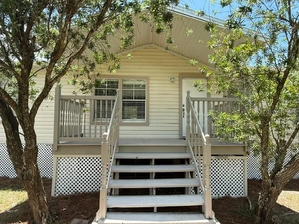 17889 Thomas Boulevard Hudson FL 34667