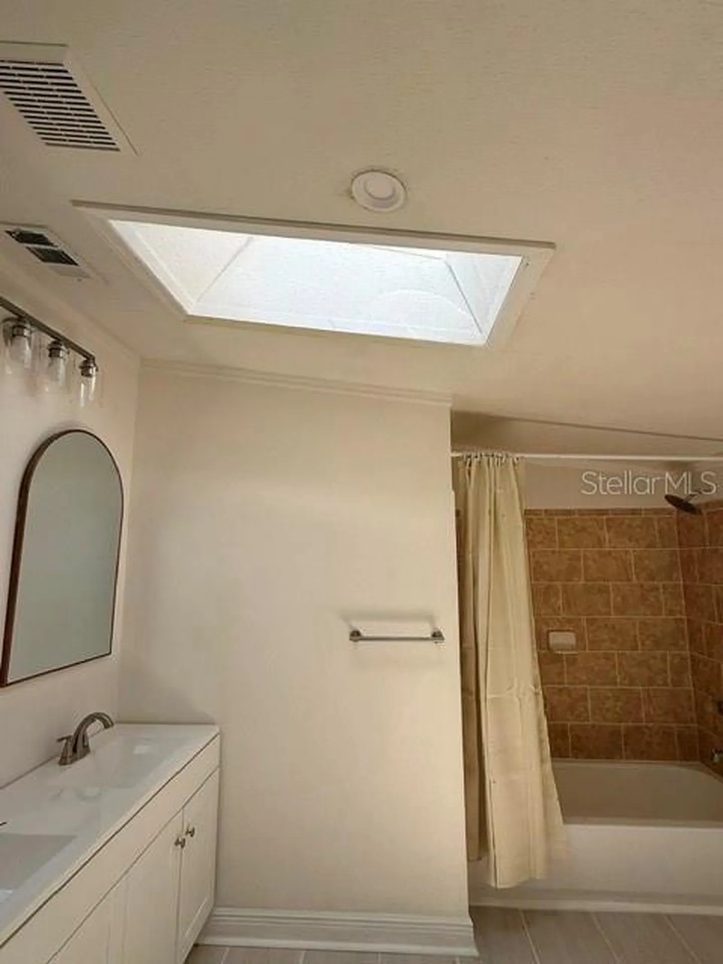 17889 Thomas Boulevard Hudson FL 34667