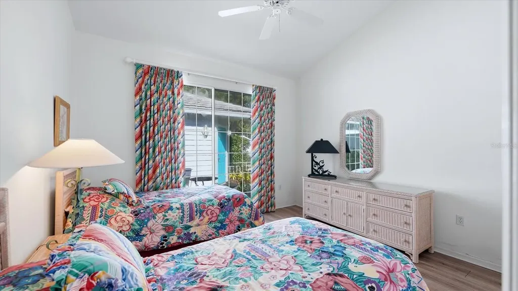 7706 Whitebridge Glen Bradenton FL 34201