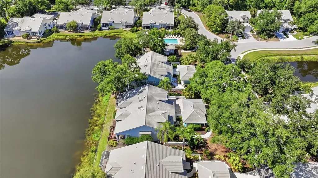 7706 Whitebridge Glen University Park FL 34201