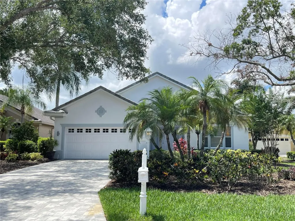 7706 Whitebridge Glen University Park FL 34201