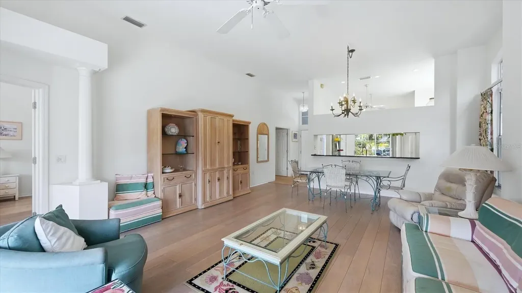 7706 Whitebridge Glen Bradenton FL 34201