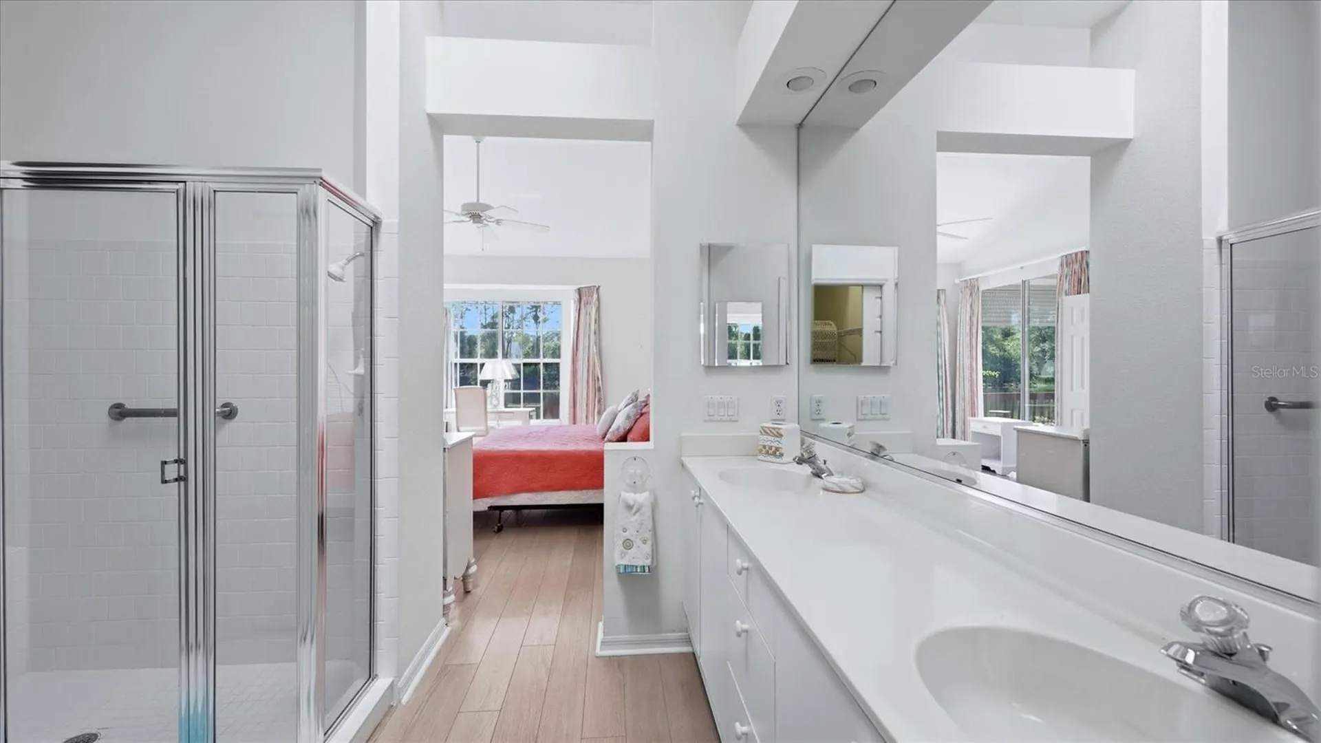 7706 Whitebridge Glen Bradenton FL 34201