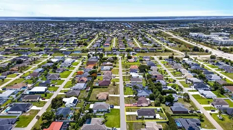 1809 SW 26th Street Cape Coral FL 33914