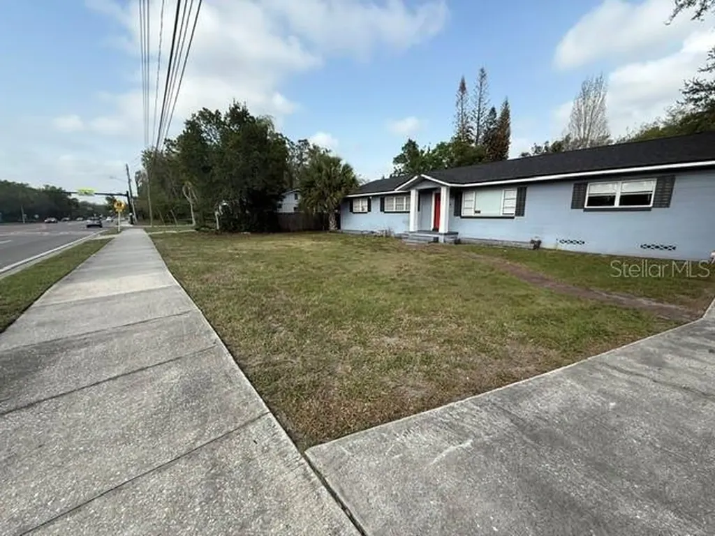 1825 N Dean Road Orlando FL 32817
