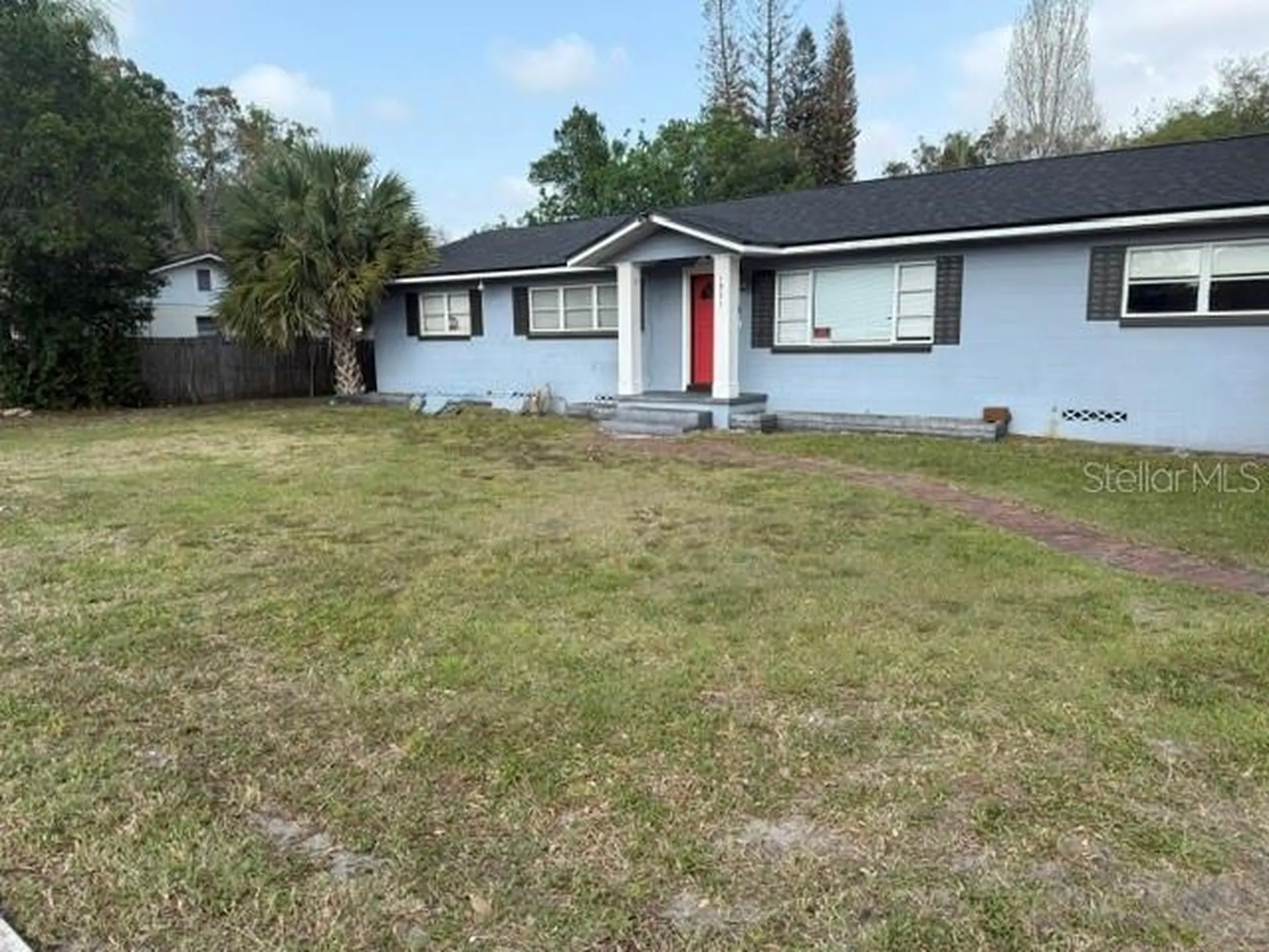 1825 N Dean Road Orlando FL 32817