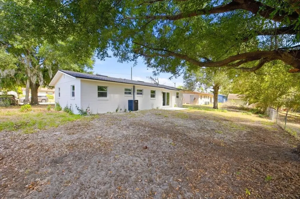 827 Everett Street Lake Alfred FL 33850