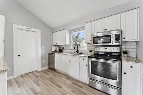 417 W 6th Street Sanford FL 32771