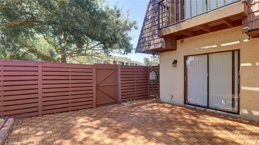 15206 W Pond Woods Drive Tampa FL 33618