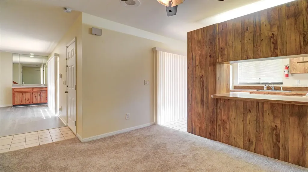 15206 W Pond Woods Drive Tampa FL 33618