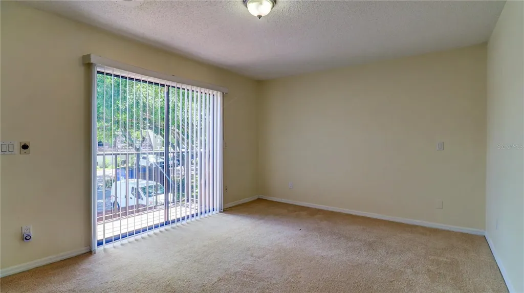 15206 W Pond Woods Drive Tampa FL 33618