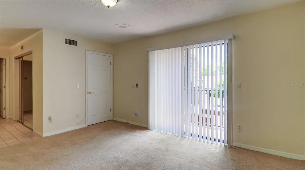15206 W Pond Woods Drive Tampa FL 33618