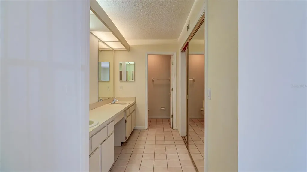 15206 W Pond Woods Drive Tampa FL 33618