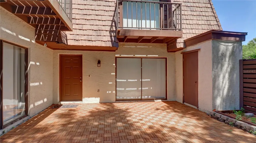 15206 W Pond Woods Drive Tampa FL 33618
