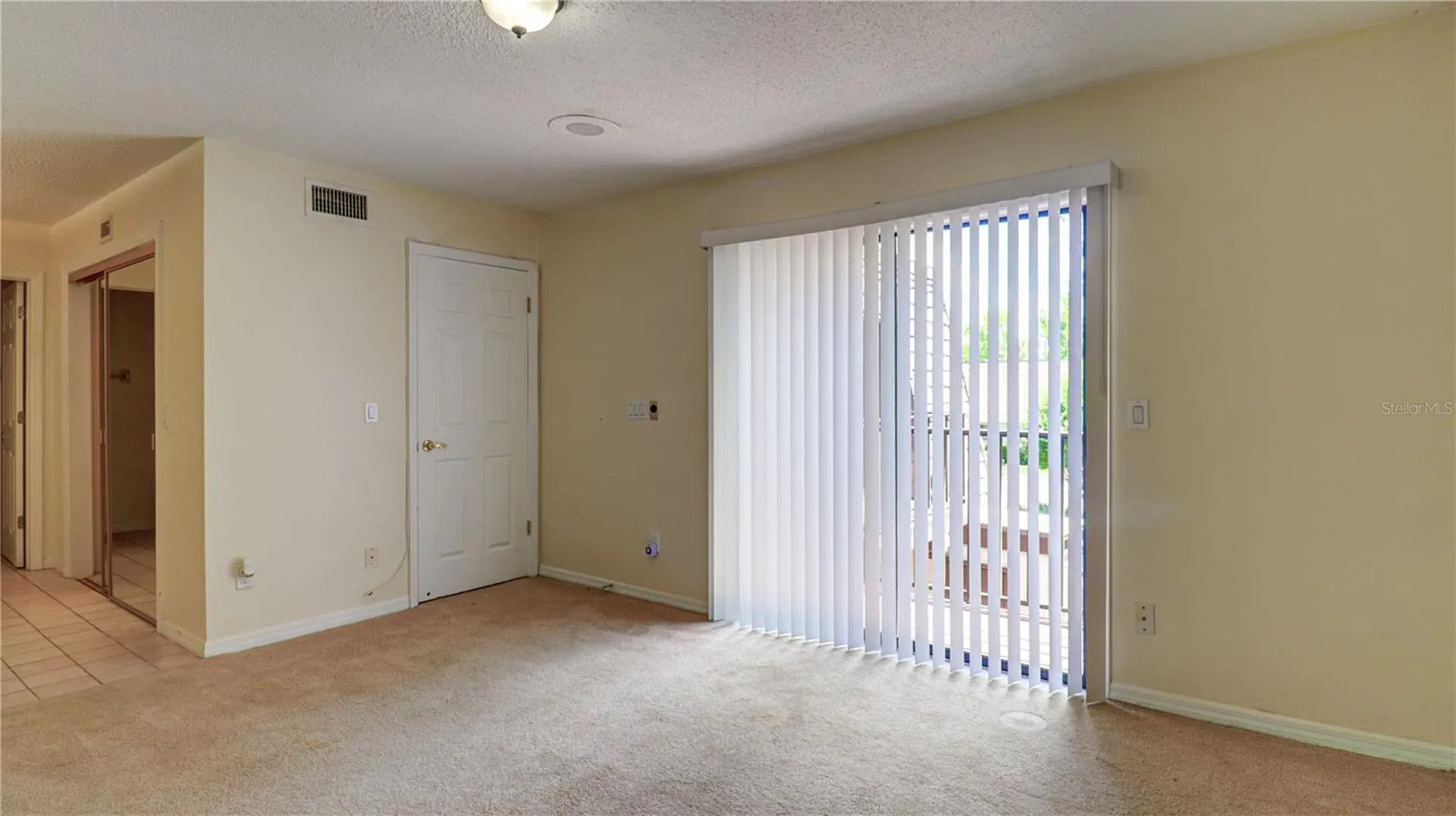15206 W Pond Woods Drive Tampa FL 33618