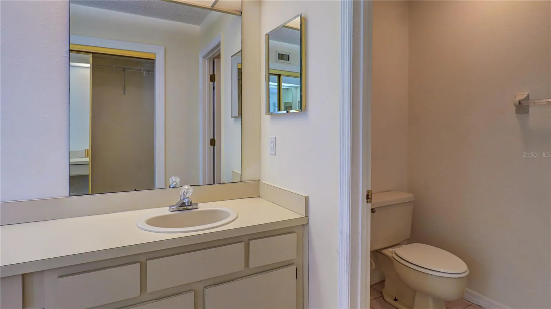15206 W Pond Woods Drive Tampa FL 33618