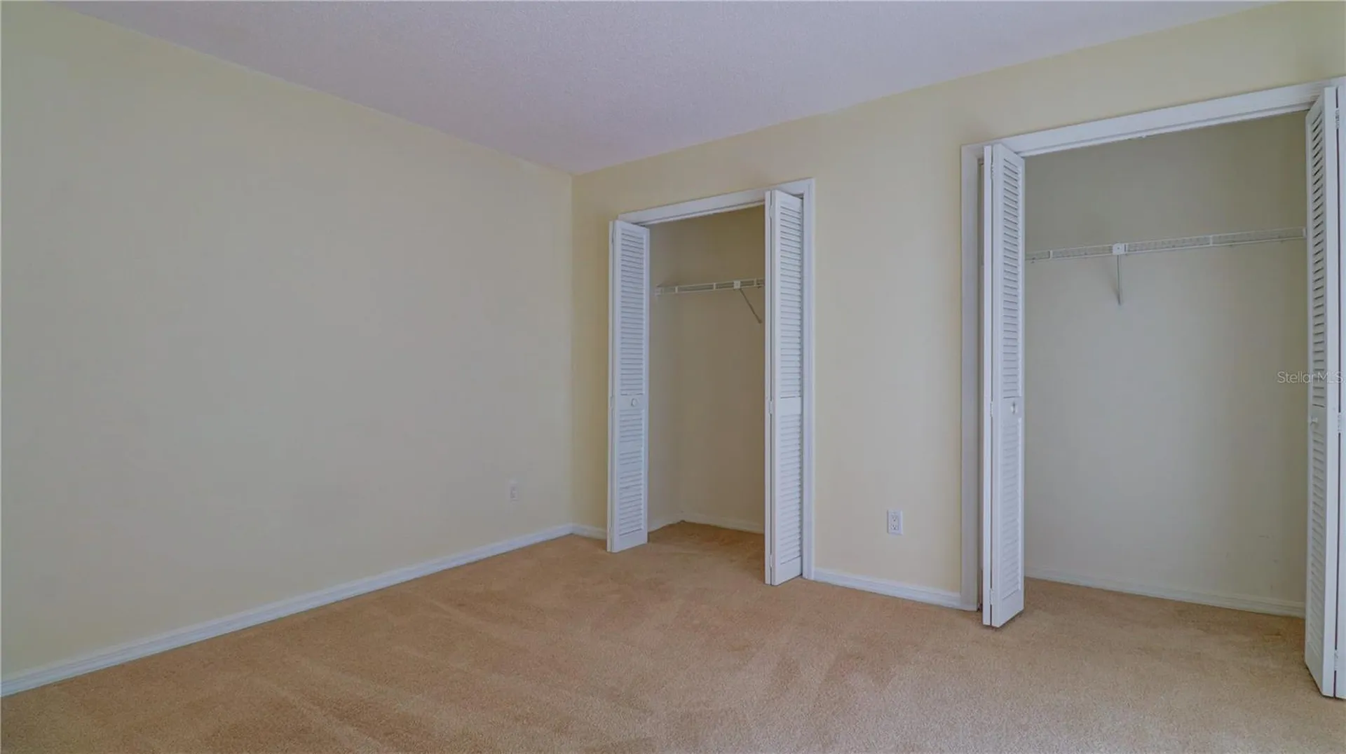 15206 W Pond Woods Drive Tampa FL 33618