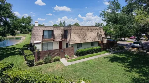 15206 W Pond Woods Drive Tampa FL 33618