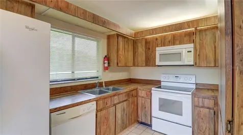 15206 W Pond Woods Drive Tampa FL 33618