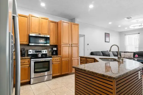 11426 Zenith Circle Tampa FL 33635