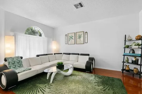11426 Zenith Circle Tampa FL 33635