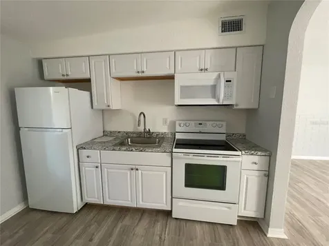 509 N Saturn Avenue Clearwater FL 33755