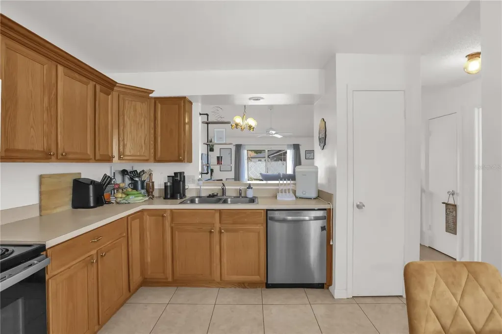 115 Coralwood Circle Kissimmee FL 34743