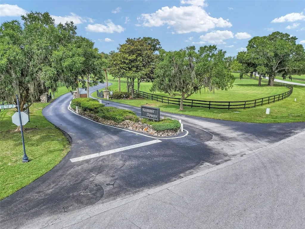 1989 NW 111th Loop Ocala FL 34475
