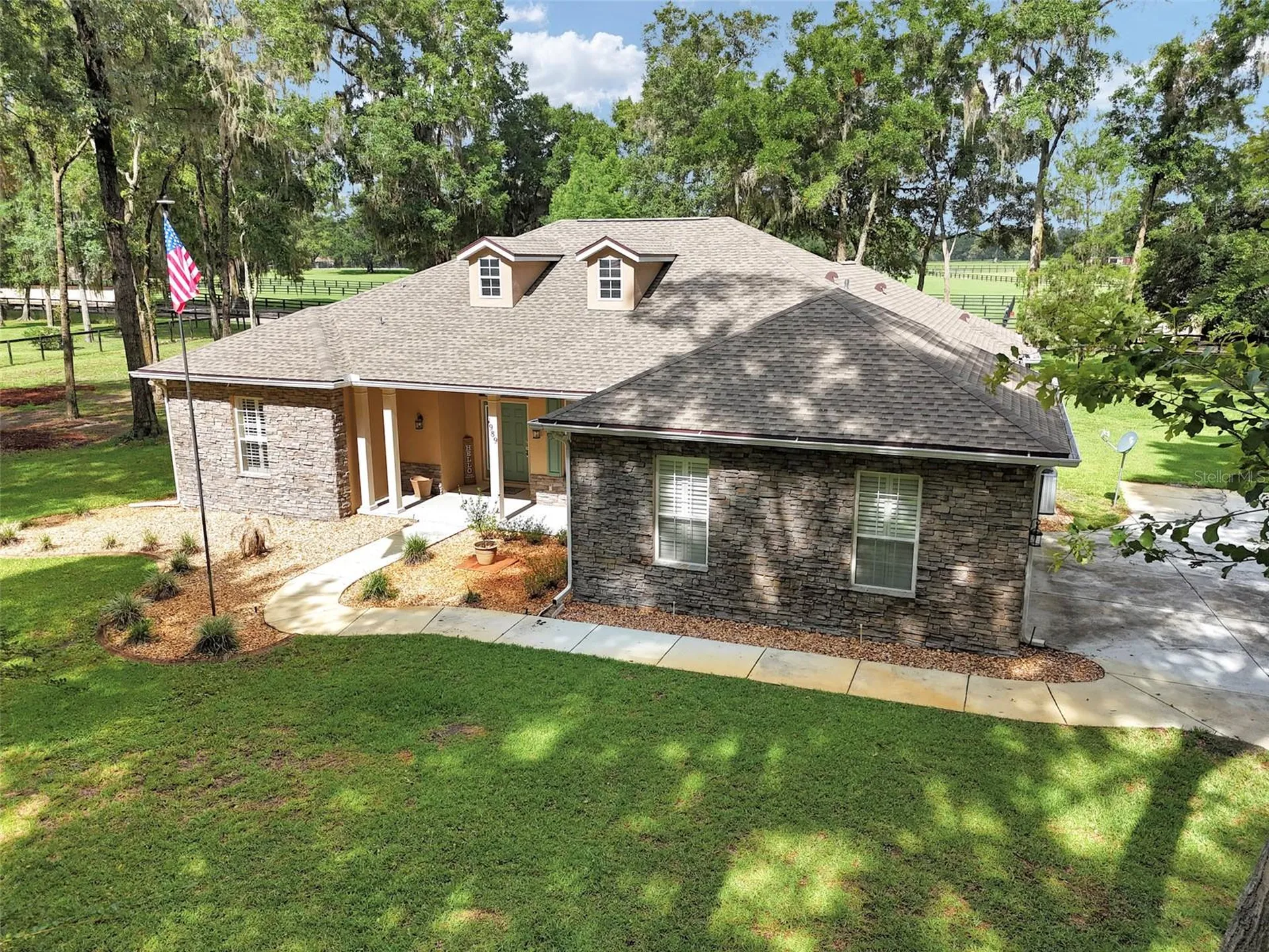 1989 NW 111th Loop Ocala FL 34475