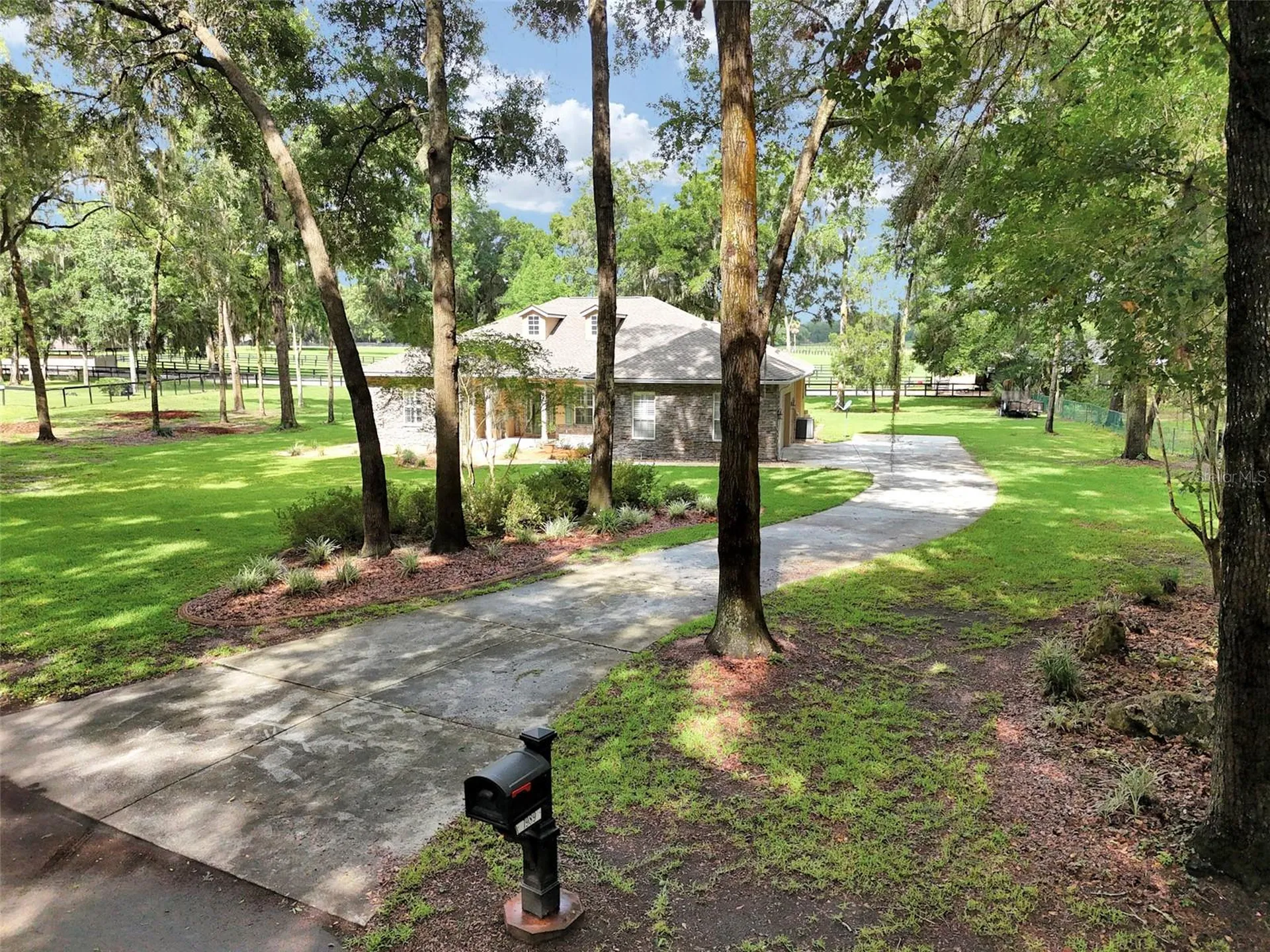 1989 NW 111th Loop Ocala FL 34475