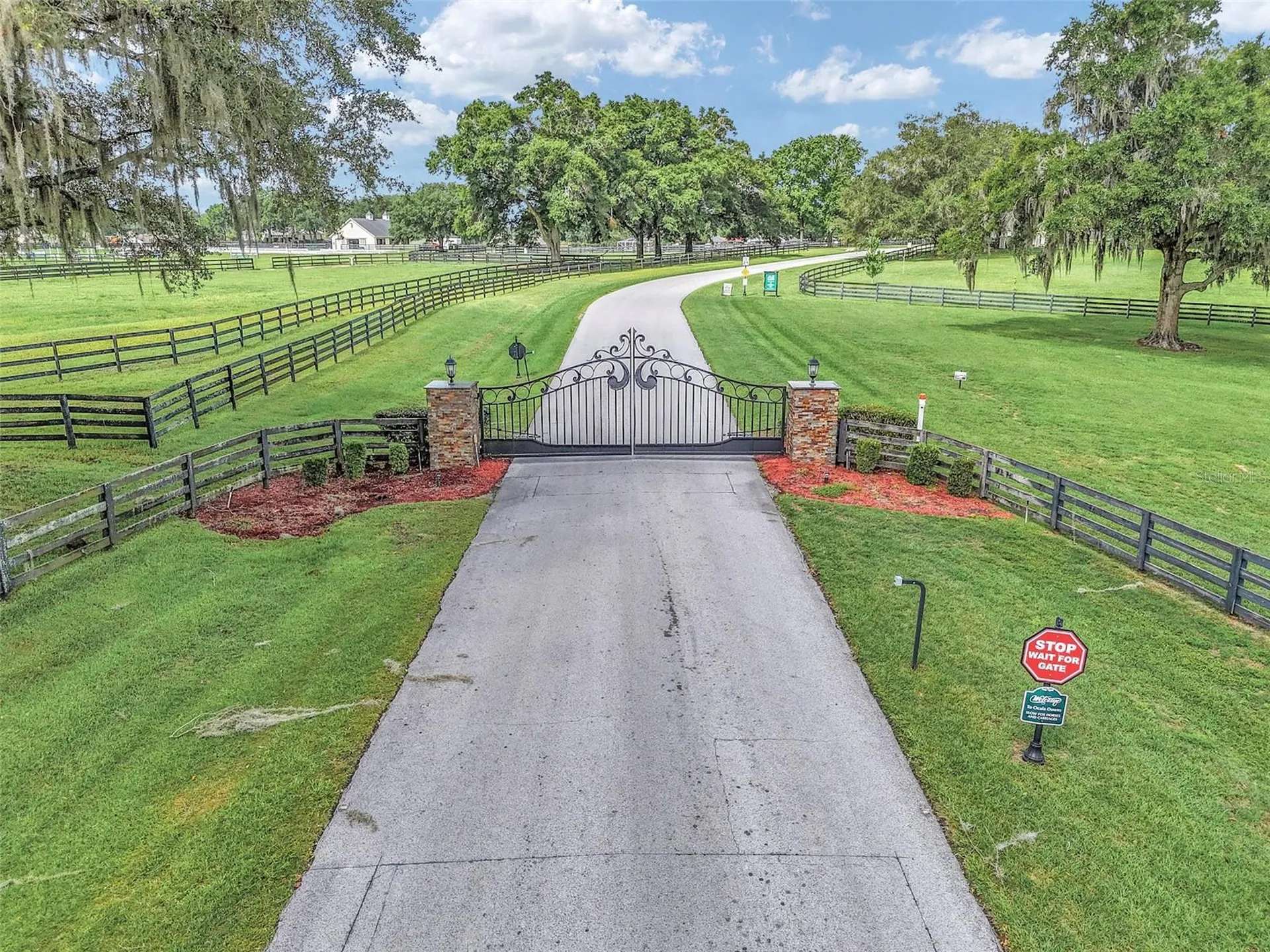 1989 NW 111th Loop Ocala FL 34475