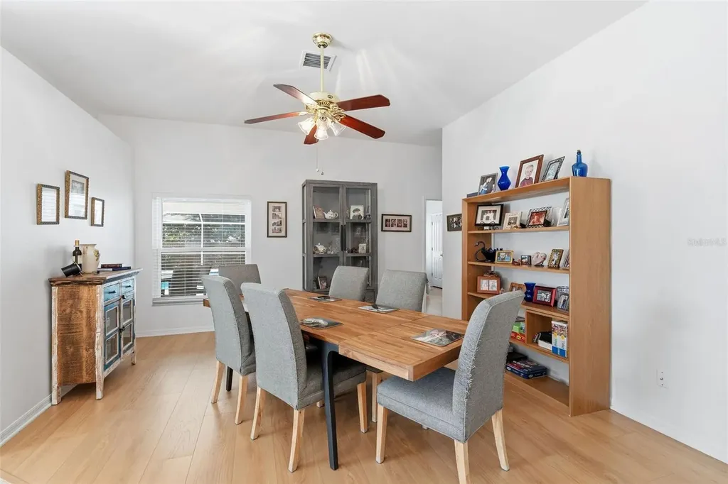 2468 Hidden Pines Lane Clearwater FL 33761