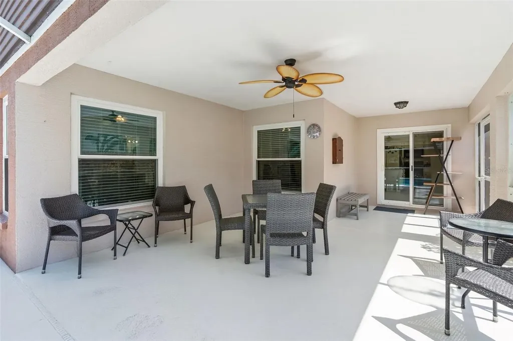 2468 Hidden Pines Lane Clearwater FL 33761