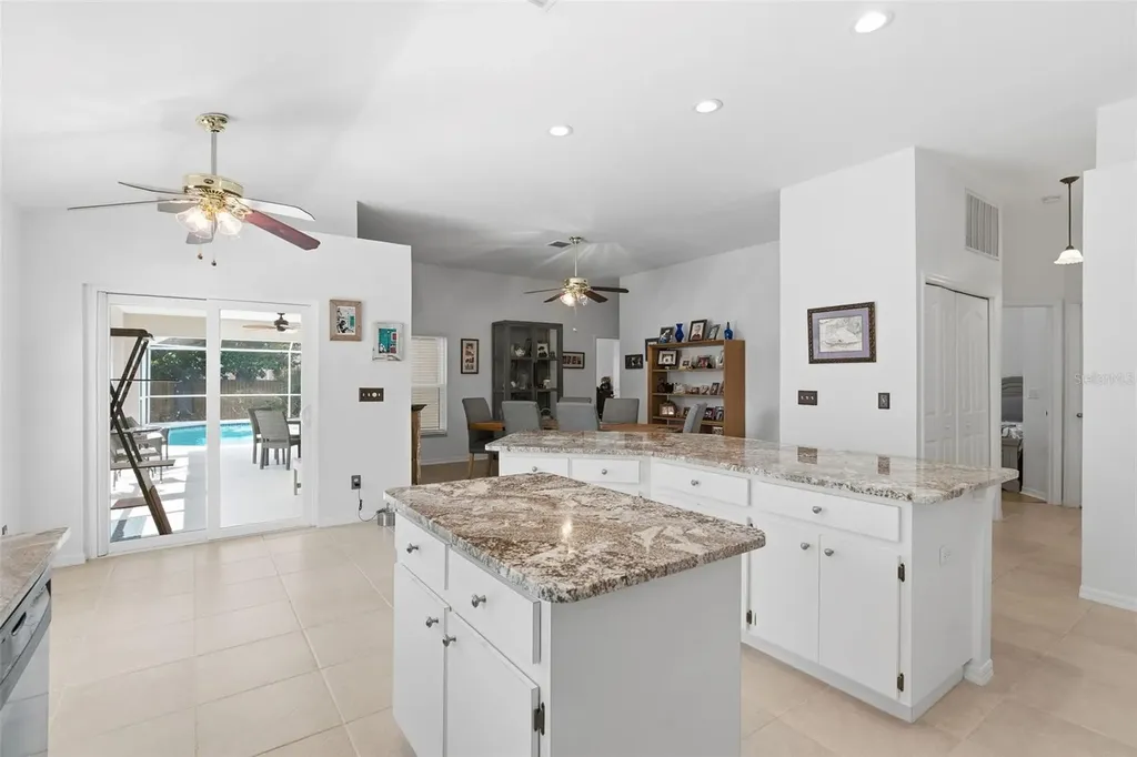 2468 Hidden Pines Lane Clearwater FL 33761
