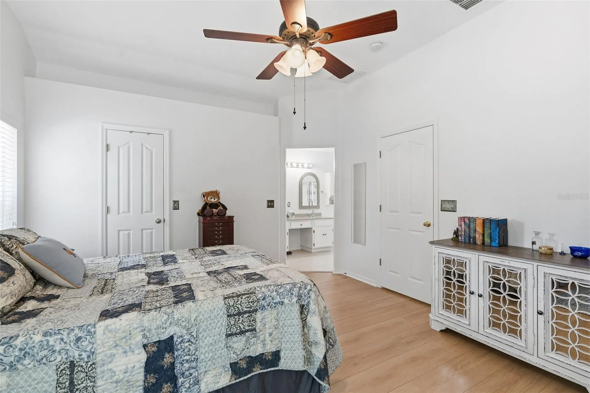 2468 Hidden Pines Lane Clearwater FL 33761