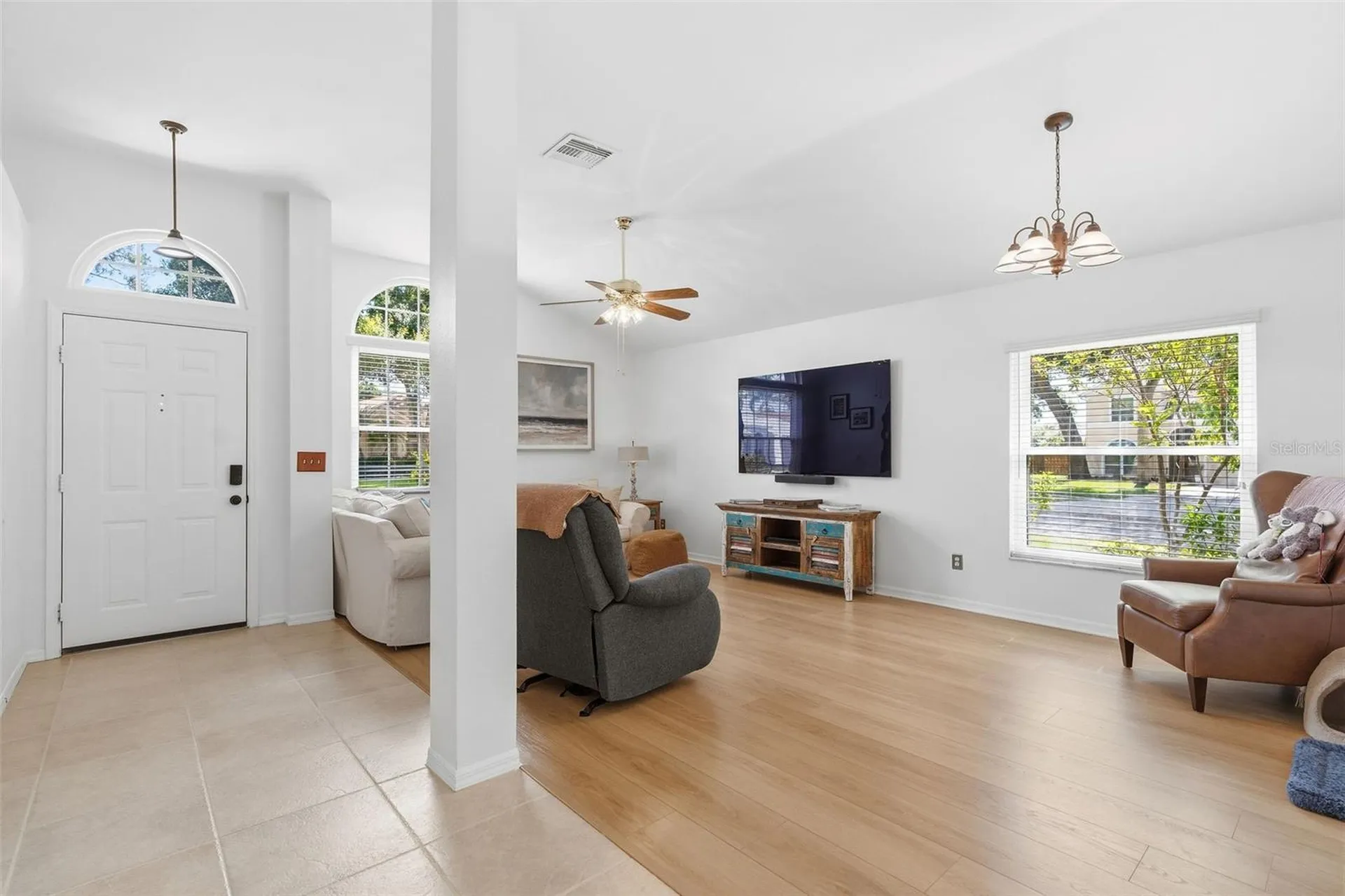 2468 Hidden Pines Lane Clearwater FL 33761