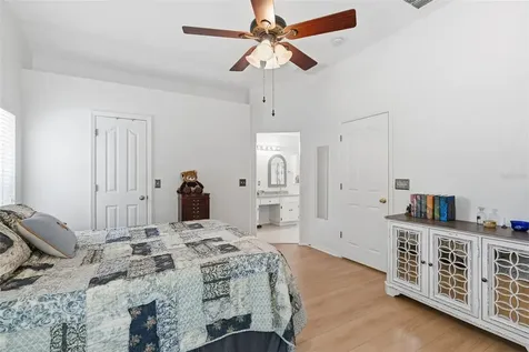 2468 Hidden Pines Lane Clearwater FL 33761