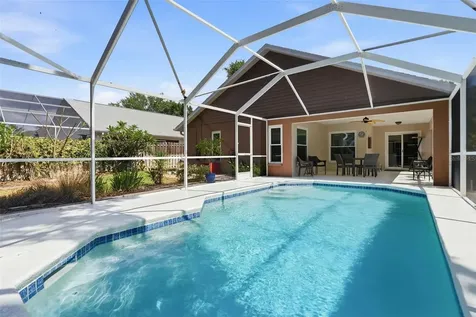 2468 Hidden Pines Lane Clearwater FL 33761