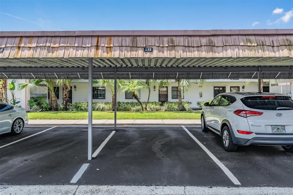 112 Lakeview Place Oldsmar FL 34677