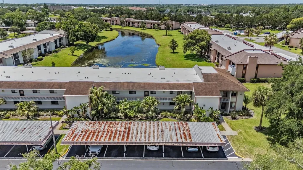 112 Lakeview Place Oldsmar FL 34677
