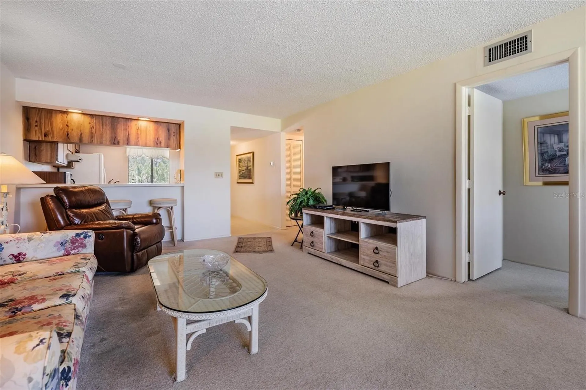 112 Lakeview Place Oldsmar FL 34677