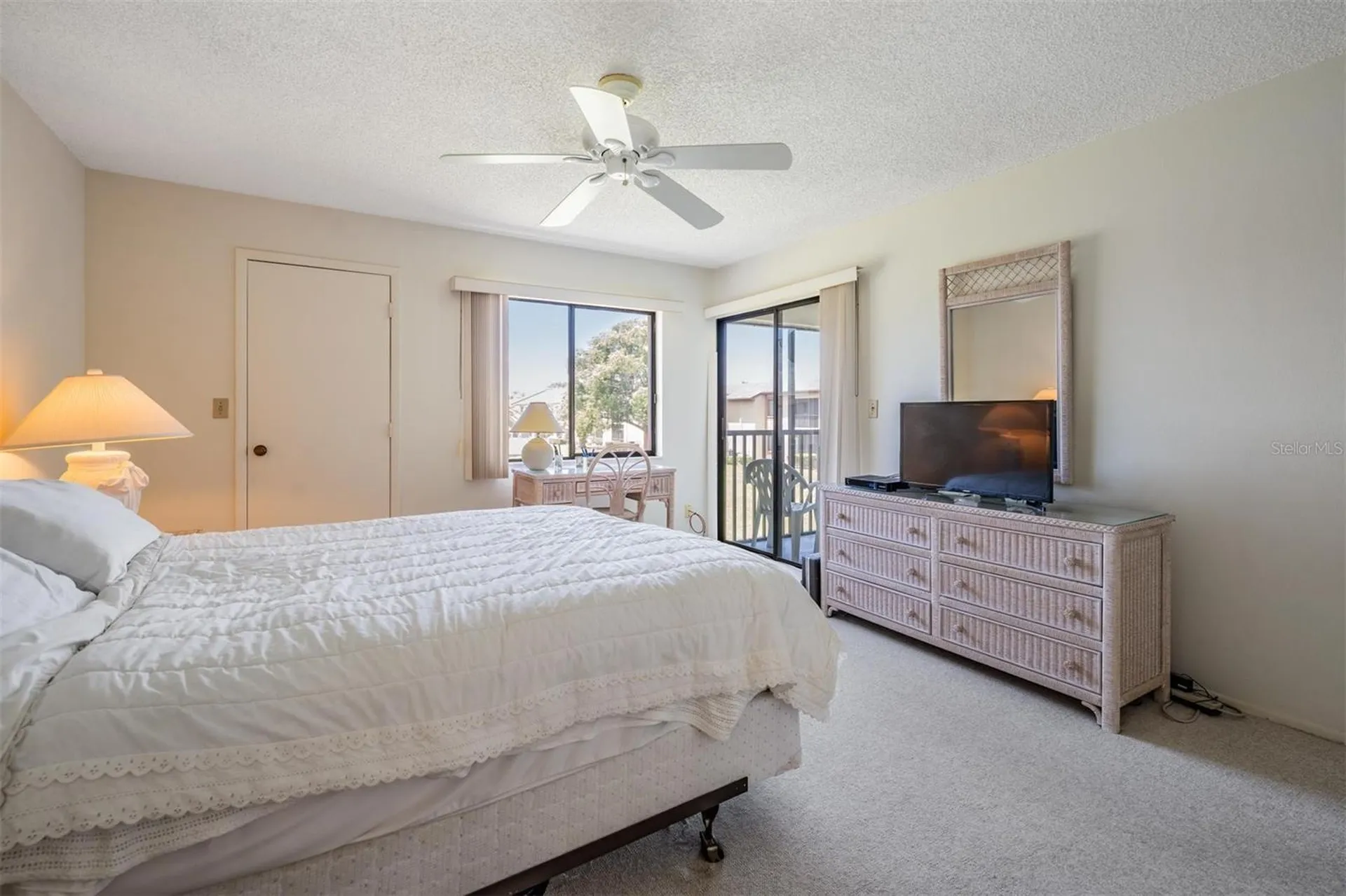 112 Lakeview Place Oldsmar FL 34677