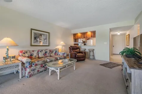112 Lakeview Place Oldsmar FL 34677