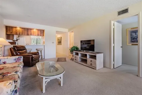 112 Lakeview Place Oldsmar FL 34677