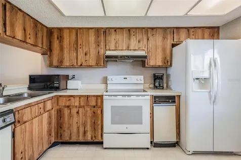 112 Lakeview Place Oldsmar FL 34677