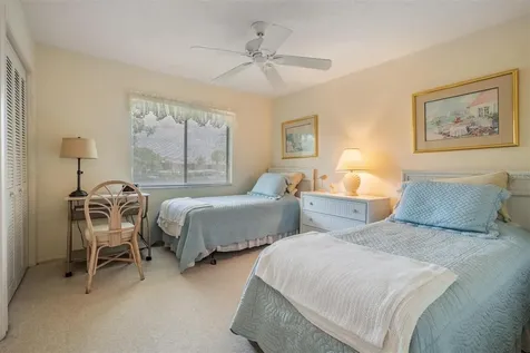112 Lakeview Place Oldsmar FL 34677
