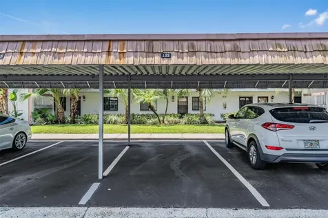 112 Lakeview Place Oldsmar FL 34677