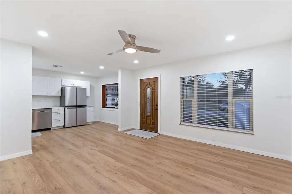 8607 May Circle Tampa FL 33614