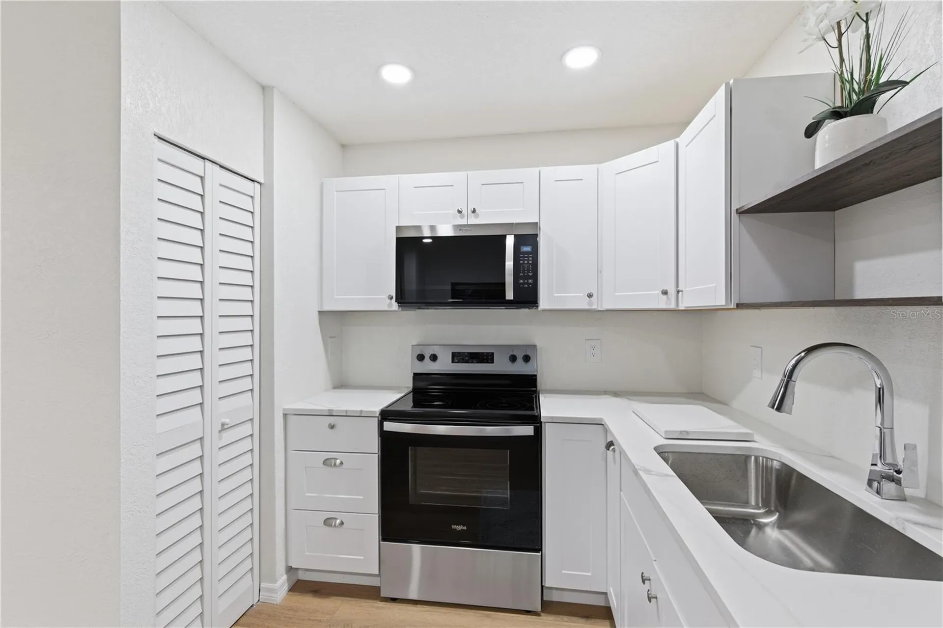 8607 May Circle Tampa FL 33614