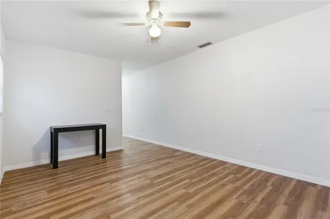 8607 May Circle Tampa FL 33614